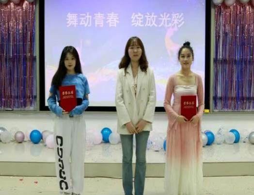 2372dade7f01e2d437819c7cee07a1a